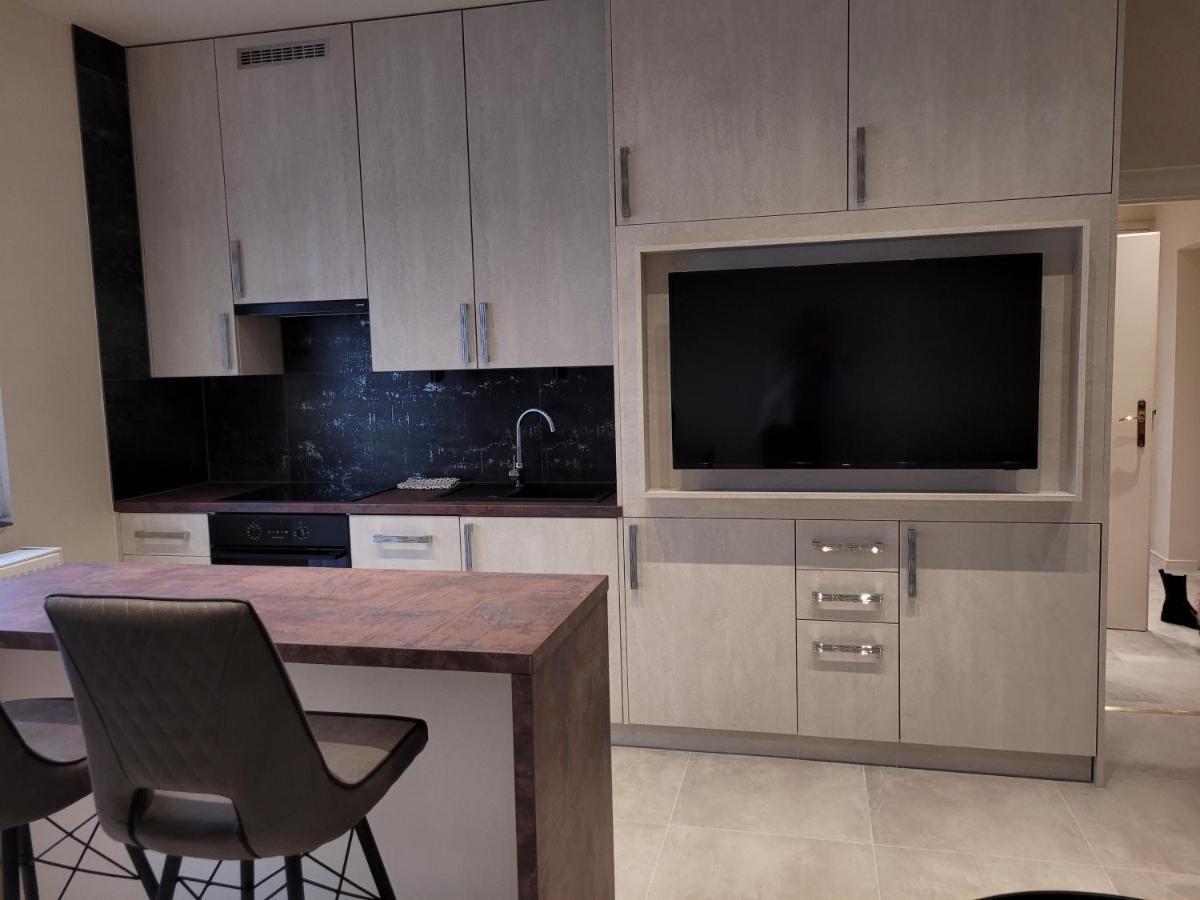 Lara II Apartman デブレツェン エクステリア 写真