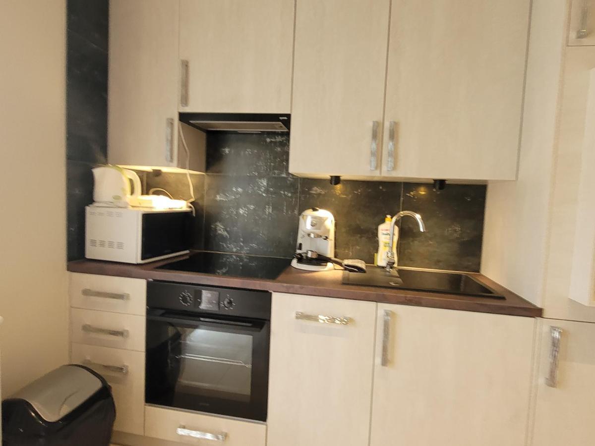 Lara II Apartman デブレツェン エクステリア 写真