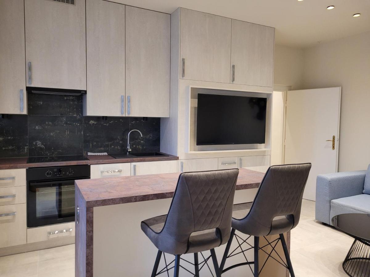 Lara II Apartman デブレツェン エクステリア 写真